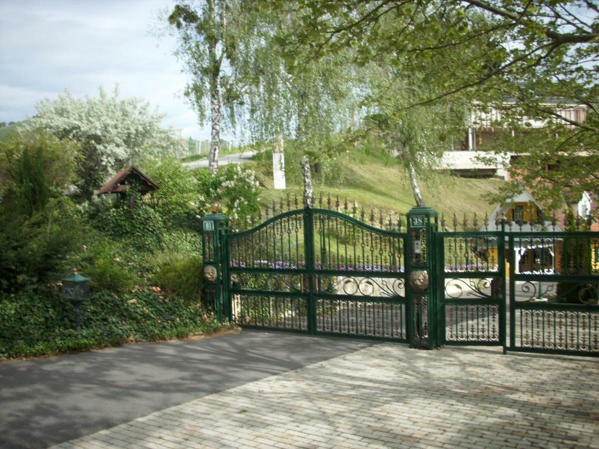 Gaestehaus Maxltoni Kitzeck im Sausal Ngoại thất bức ảnh